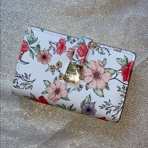 Beautiful floral Wallet never used